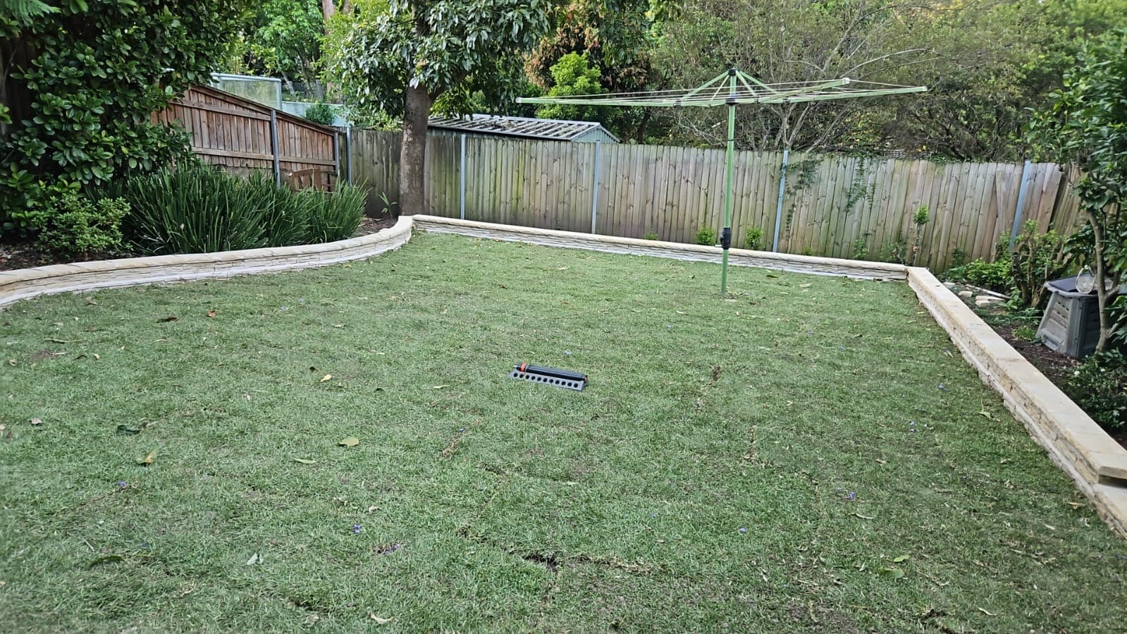 Lane Cove lawn and garden edging
